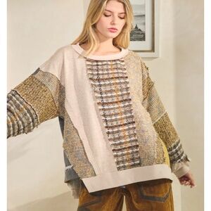 Oli and Hali “ Avery “ OLi and Hali MIXED FABRIC LONG SLEEVE TOP 81